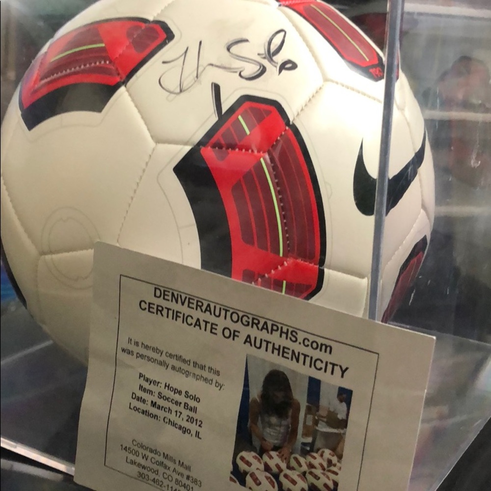HOPE SOLO signed ball